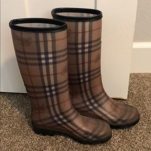 Burberry Rainboots
